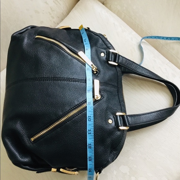 Michael Kors leather bag - Picture 8 of 9